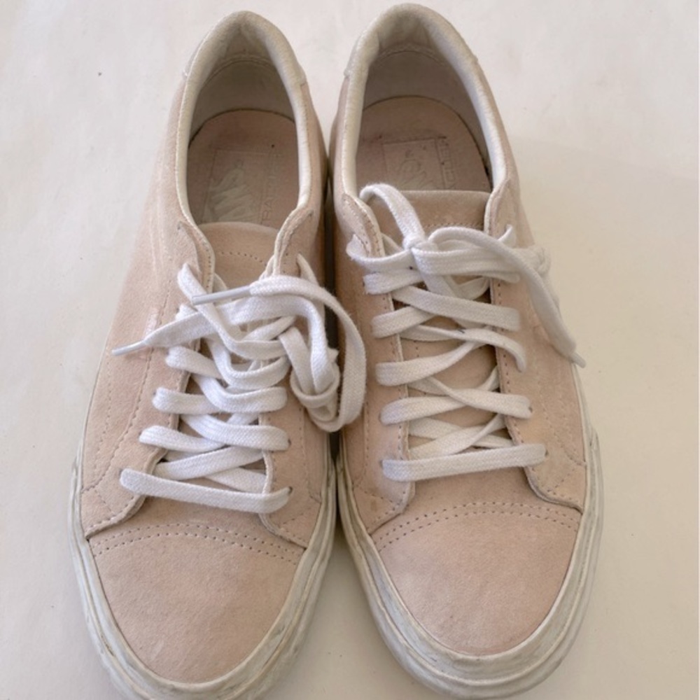 VANS BABY PINK SUEDE size 7 women’s